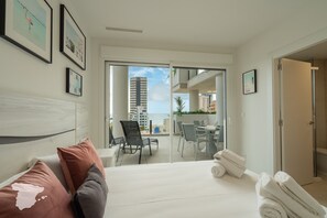 3 soverom, strykejern/-brett, wi-fi (inkludert) og sengetøy