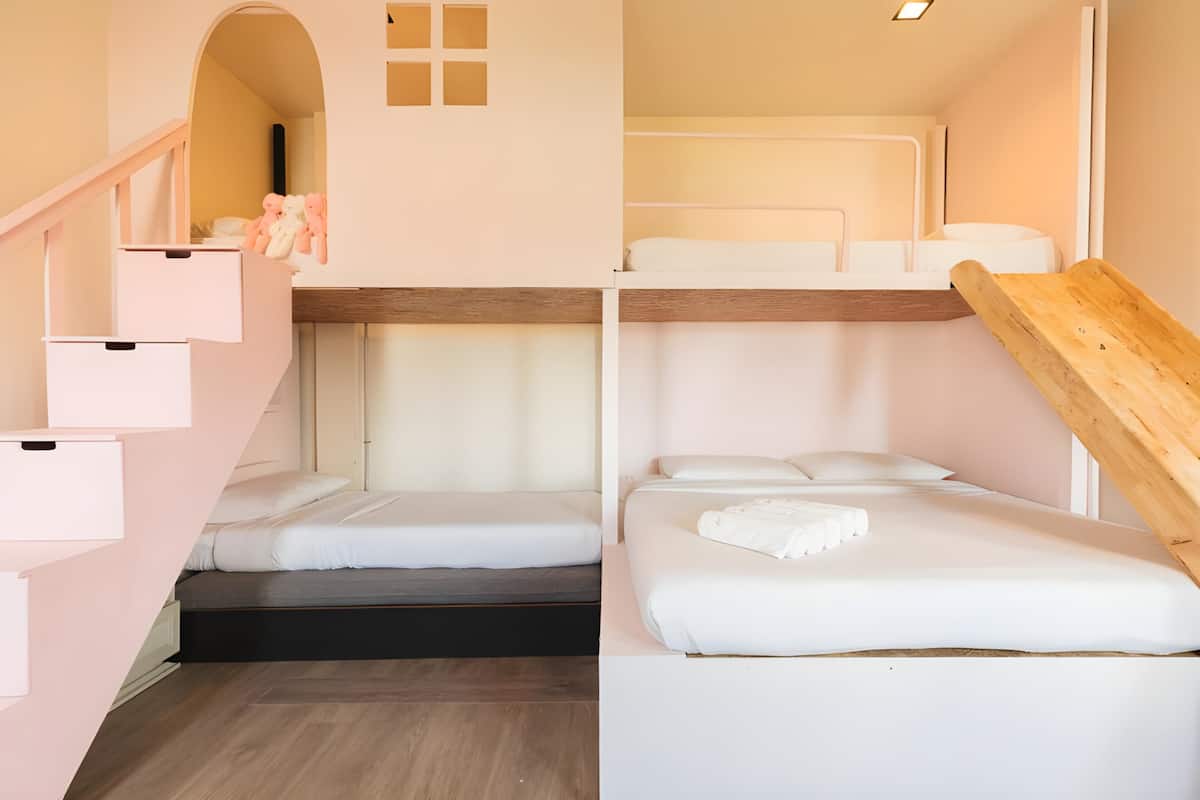 Family Room, Multiple Beds | Blackout drapes, iron/ironing board, free WiFi, bed sheets
