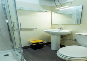 Bathroom - IG-Talia Apartments (Giardini Naxos)