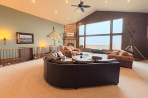 Smart TV, fireplace, offices