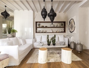 Villa | Living room - Villa With Views to Delos Island (Zagora-Mouresi)