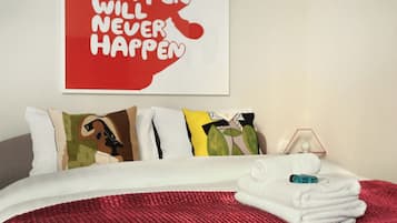 House | Laptop workspace, iron/ironing board, bed sheets