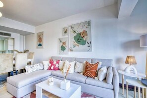 TV - The Lofts across AUC - B127, LOFTS BY ELEGANT - WITH POOL (New Cairo City)