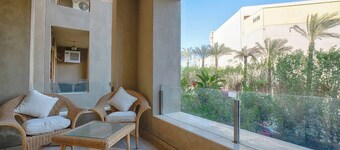 The Suite, Palm Hills - V1811, Residential Suites near AUC by ELEGANT