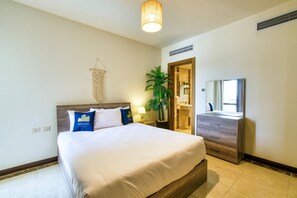 Iron/ironing board, WiFi