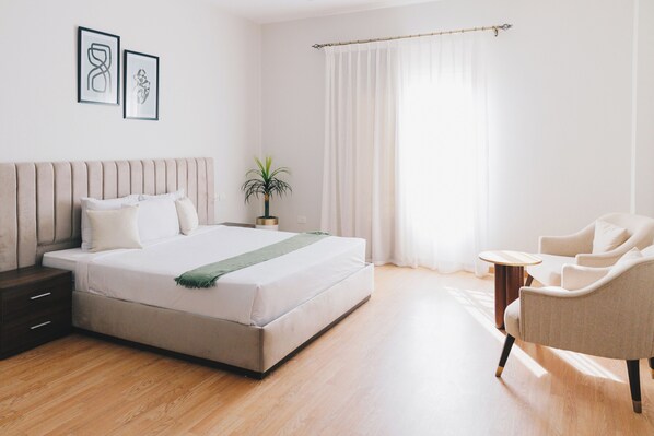 3 bedrooms, iron/ironing board, WiFi