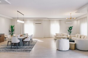 Interior - The Seven Six Near Waterway 5A - 3, THE SEVEN SIX near WATERWAY 5A MALL By ELEGANT (New Cairo City)