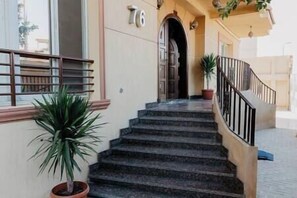 Exterior detail - The Seven Six Near Waterway 5A - 10, THE SEVEN SIX near WATERWAY 5A MALL By ELEGANT (New Cairo City)
