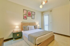 2 slaapkamers, een strijkplank/strijkijzer, wifi, beddengoed