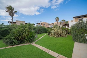 Family Apartment, 2 Bedrooms, Balcony (Porto Relax Apartment 1 With Sea View) | Property grounds
