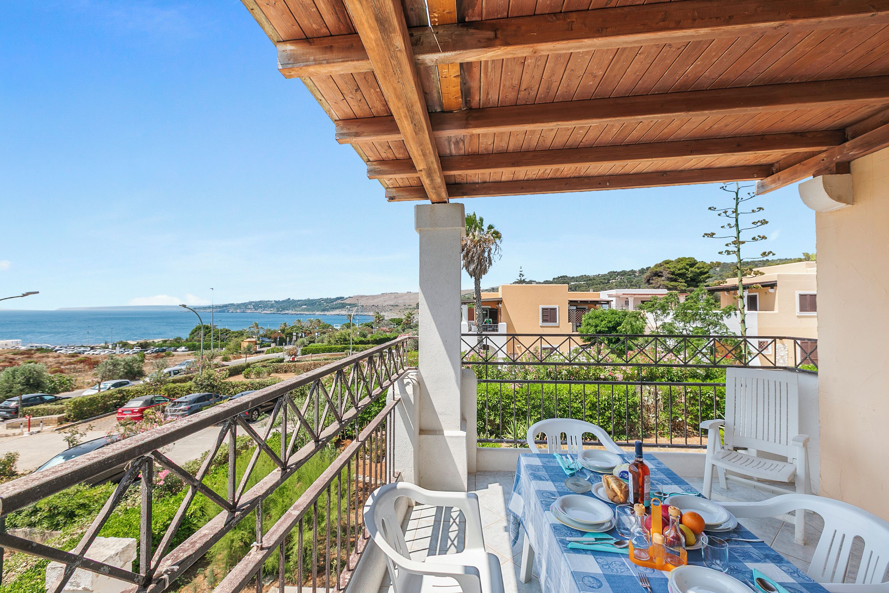 Familie appartement, meerdere slaapkamers (Porto Relax Apartment 2 With Sea View) | Buiten dineren