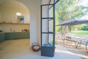 อพาร์ทเมนท์สำหรับครอบครัว, หลายห้องนอน, 2 ห้องน้ำ (Vallone Apartment S) | รับประทานอาหารกลางแจ้ง