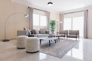 TV - VIDA in Yasmeen - V302, VIDA Garden View Apartment (New Cairo City)