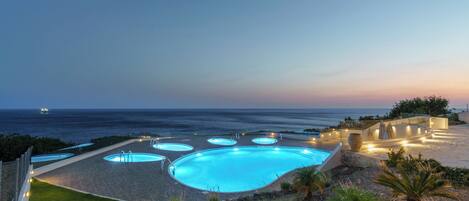 Outdoor pool, a heated pool