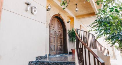 The Seven Six Near Waterway 5A - 13, THE SEVEN SIX near WATERWAY 5A MALL By ELEGANT