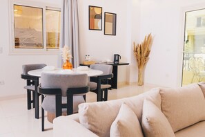 Dining - VIOLA Near Waterway - 02, VIOLA New Studio - Ground Floor (New Cairo City)