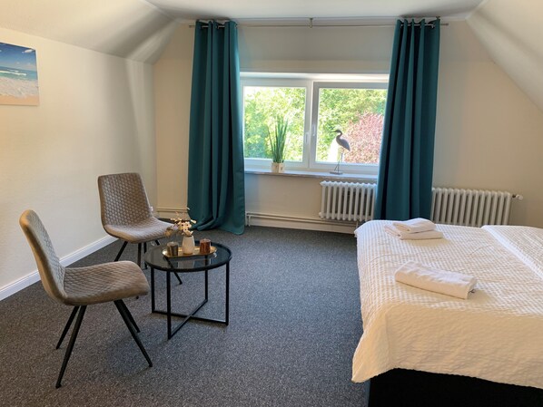 3 bedrooms, WiFi, bed sheets