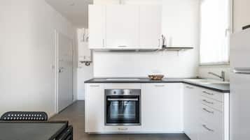 Basic Apartment | Private kitchen