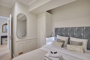 Apartment | Laptopgeeigneter Arbeitsplatz, Bügeleisen/Bügelbrett, Bettwäsche