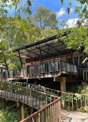 Room, River View | Bed sheets - Tingkat Valley (Ipoh)