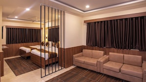 Family Room - Stayz Inn De-luxe near US Consulate (Chennai)
