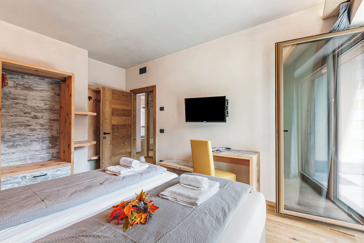 2 habitaciones, wifi gratis y ropa de cama