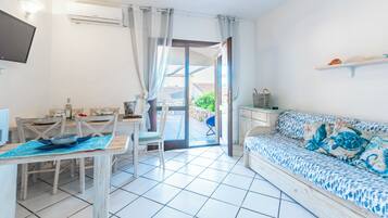 Una televisión de pantalla plana