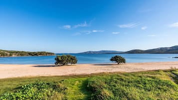 Family Apartment, 1 Bedroom, Microwave (Sandy Bear Guesthouse) | Beach