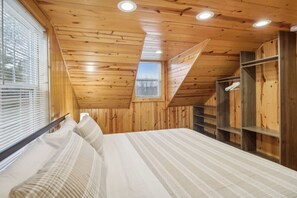 4 Schlafzimmer, Schreibtisch, Bügeleisen/Bügelbrett, kostenloses WLAN