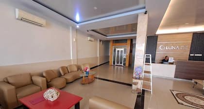 OYO 92944 Luna Guest House