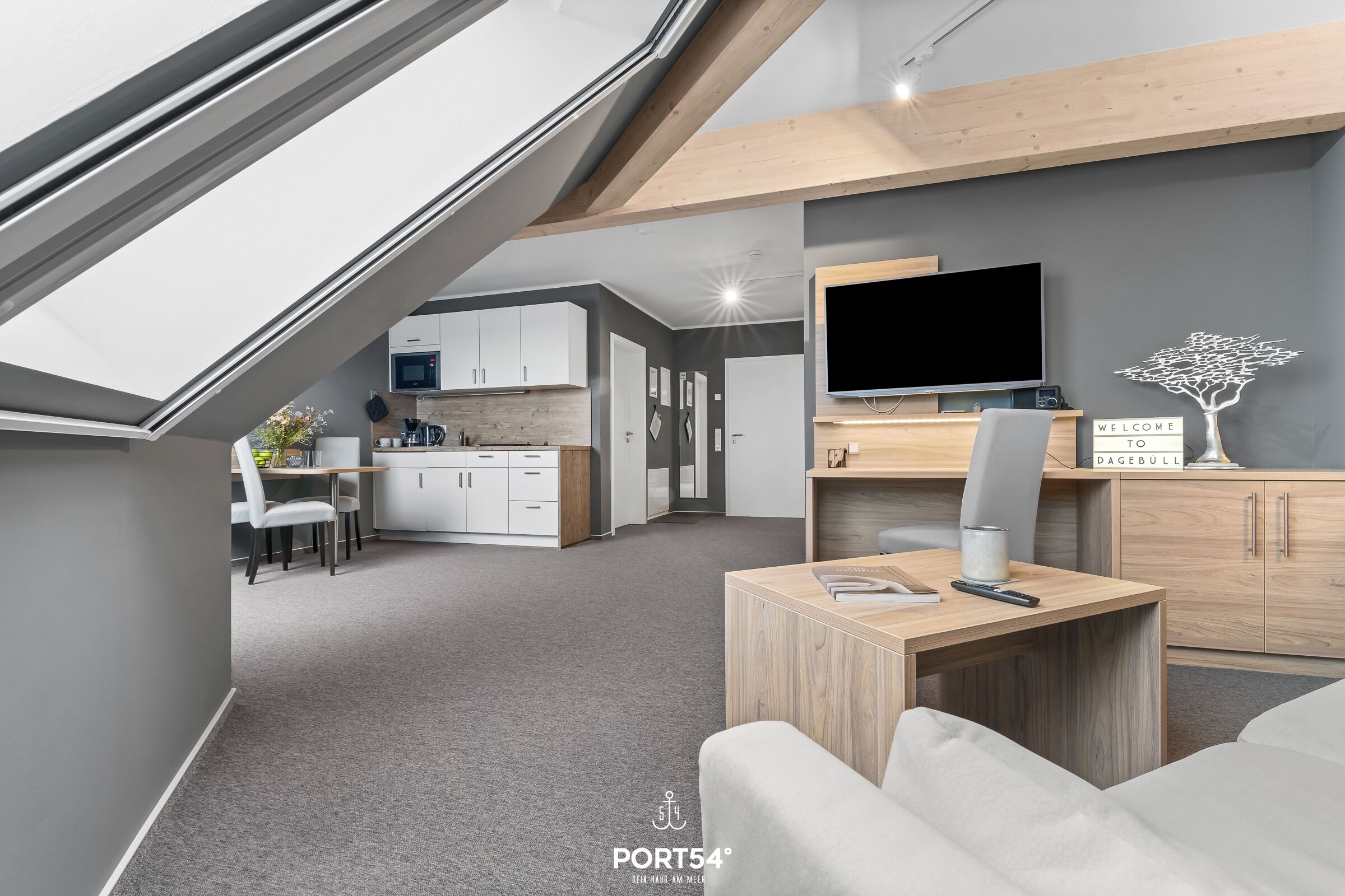 Fernseher, Stereoanlage