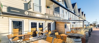 Bude 6 directly on the dike in Dagebüll for 2 persons with water view