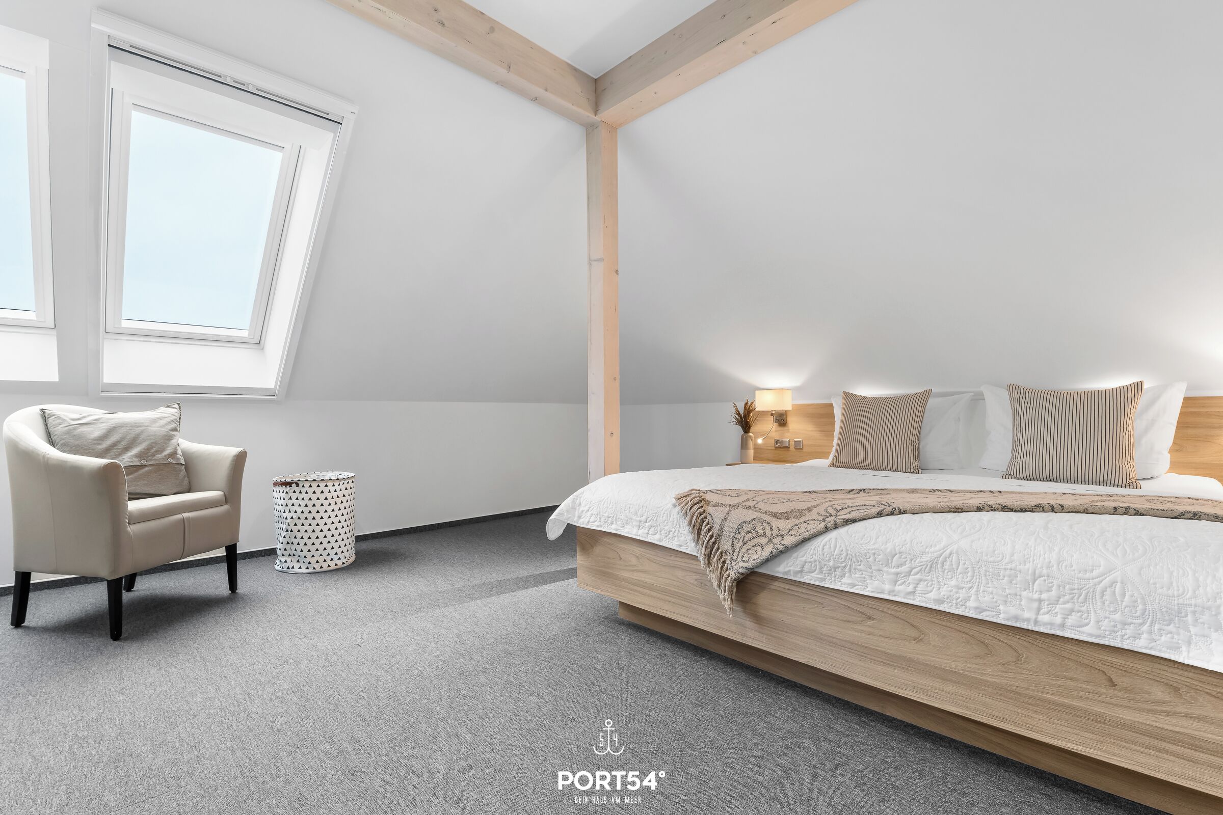 1 Schlafzimmer, Schreibtisch, Bügeleisen/Bügelbrett, Reisekinderbett