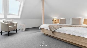 1 Schlafzimmer, Schreibtisch, Bügeleisen/Bügelbrett, Reisekinderbett