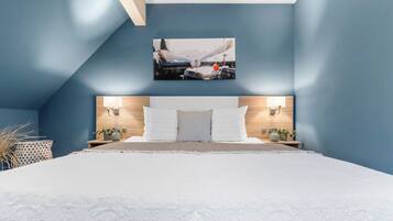 Schreibtisch, Bügeleisen/Bügelbrett, Reisekinderbett, kostenloses WLAN