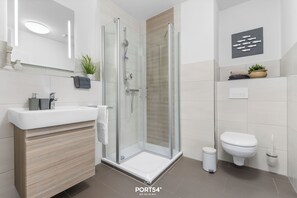 Shower, hair dryer - Bude 8 directly on the dike in Dagebüll for 2 persons with water view (Dagebüll)