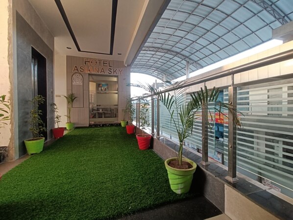 Exterior - Goroomgo Asiana Motera Ahmedabad (Ahmedabad)