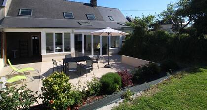 Maison bord de mer avec véranda et jardin à Barneville-Carteret
