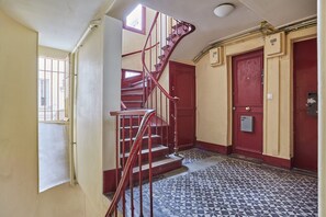 Interior - Charming Apartment Center of Paris (Paris)