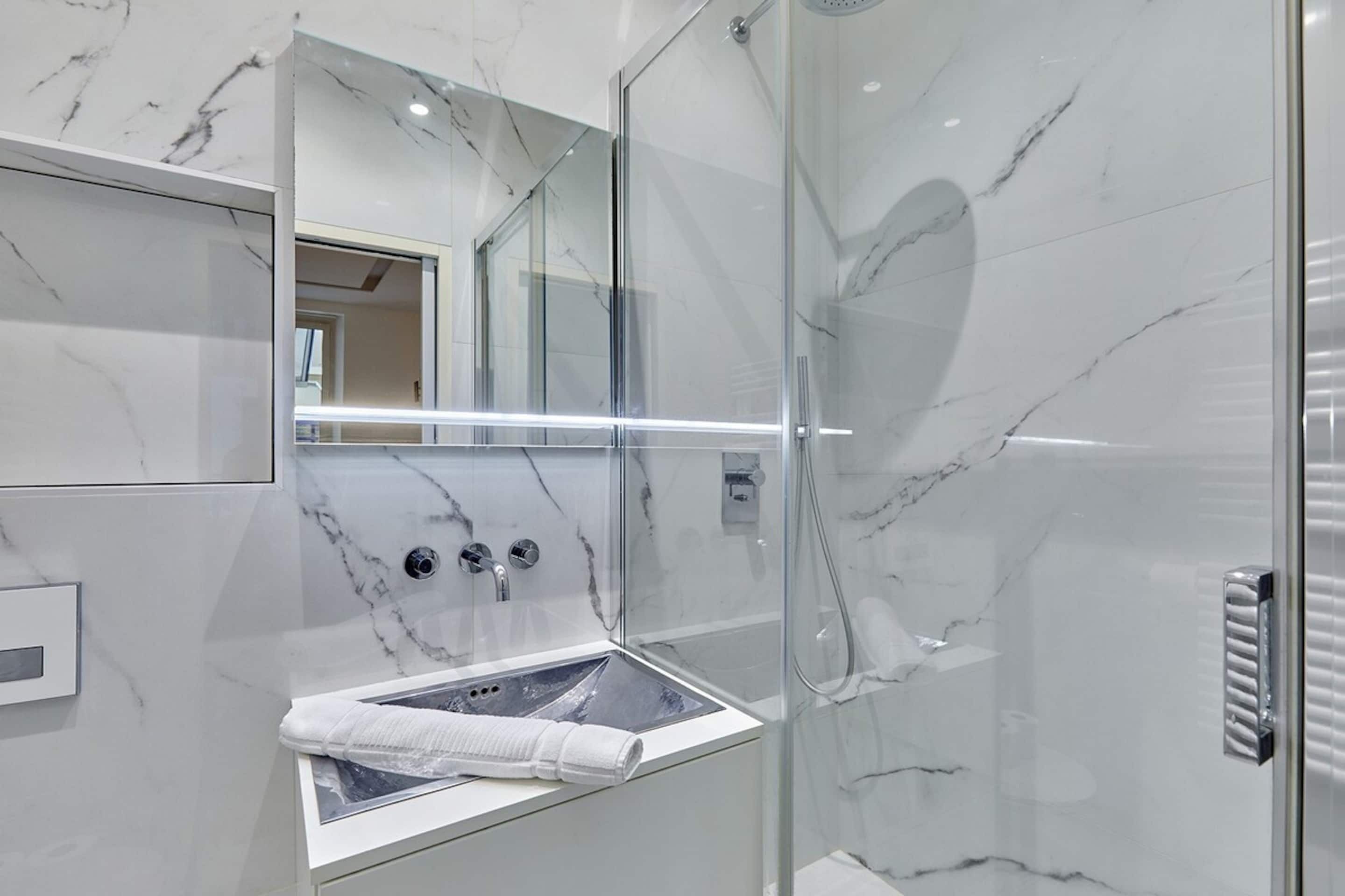 Lägenhet | Badrum | Hårtork