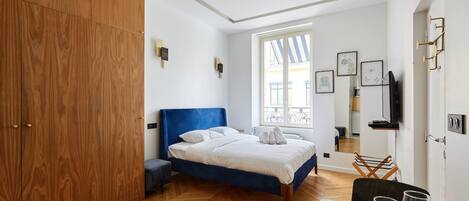 Appartamento | Postazione laptop, ferro/asse da stiro, lenzuola