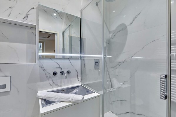 apartman | Fürdőszoba | Hajszárító