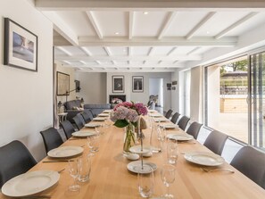 Dining - Spacious house with heated pool and garden, near beaches (Bricqueville-sur-Mer)