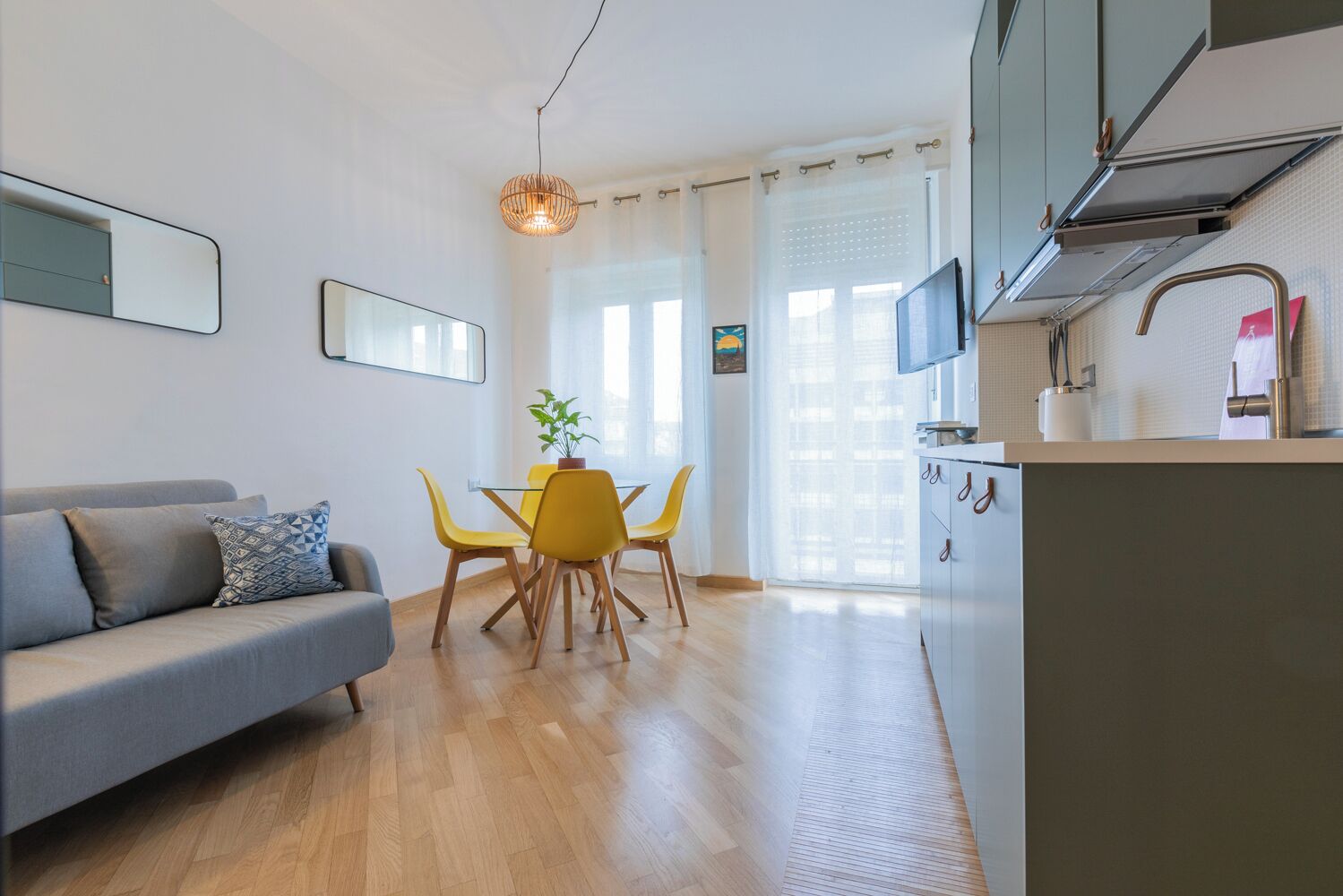 Studio, Balcony | Living area | 35-inch TV with digital channels