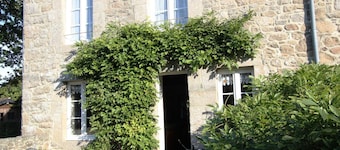 Cozy house in Flamanville, fireplace, enclosed garden