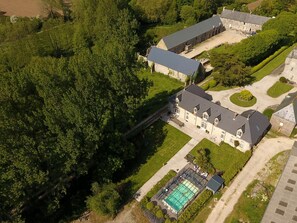 Exterior - Les Ecuries: Cotentin Cottage with pool, billiards, fireplace, 5 bedrooms (Bricquebosq)