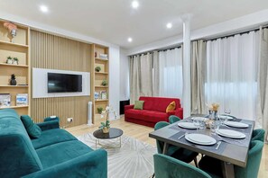 Apartment | Living area - Apartment Center of Paris Sacre Coeur (Paris)