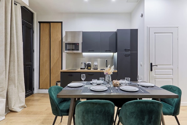 Apartment | Private kitchen | Fridge, microwave, oven, dishwasher