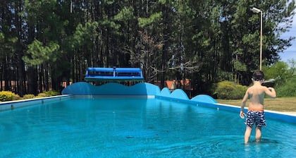 Bungalow with garage, for 5 people, with wi fi Restaurants and breakfasts.
