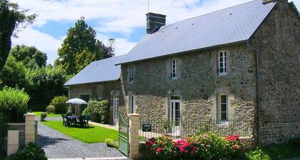 Maison familiale avec jardin et animaux acceptés, proche de la mer de la Manche